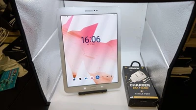 Samsung Galaxy Tab S2 T813 9,7 Zoll Wifi Tablet Update Android 14 - Bild 1 von 4