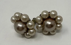 Pendientes de clip vintage con racimo de perlas - Imagen 1 de 5