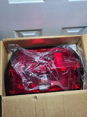 Right Tail Light Compatible with Chevrolet Siverado GMC Sierra Brake Lamp - Image 1 of 4