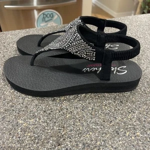 Skechers Yoga Meditation Moon Flip-Flop Sandals 32919 Black Jewell BEADED Size 6 - Picture 1 of 8