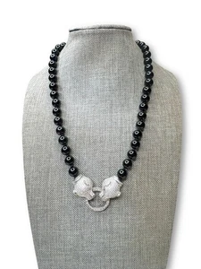 Panther Clasp Black Glass Bead Necklace 16 Inch - Picture 1 of 9