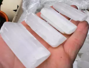 1 Selenite Crystal Wand Raw Chunk 5cm, Quartz-Gemstone Crystal Wand Healing - Foto 1 di 5