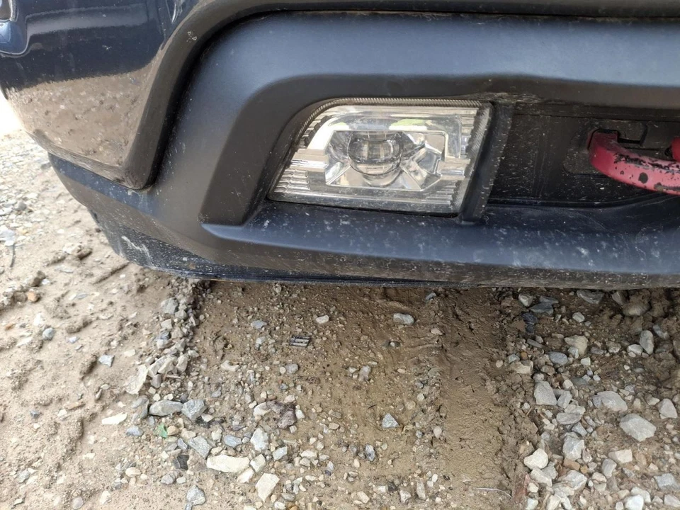 Chevrolet Silverado 2500 2021 usado conjunto de luces antiniebla derecha OEM 3460197 Foto 1 de 1