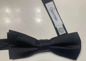 Cravatta Calvin Klein nera fiocco 100% seta pre-legata lunghezza regola smoking formale 2" W - Foto 1 di 5
