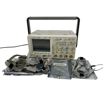 Osciloscopio Agilent DSO6054A 500 MHz con 2 cables de sonda 54620-61601 sonda 10073C Foto 1 de 4