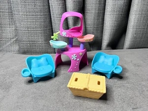 Littlest Pet Shop LPS Möbel Zubehör Set Katzenturm Stühle Korb Spielzeug - Bild 1 von 12