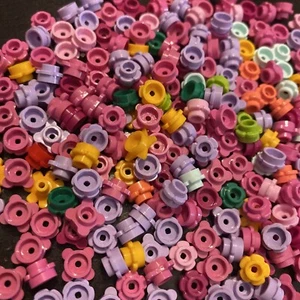 Lego Flowers Round Petals Blooms Rose Daisy 100 pieces picked from lot in photos - Picture 1 of 1