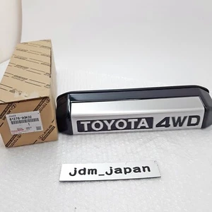 Toyota Land Cruiser 70 Series OEM License Plate Lamp Cover 81276-90K02 - Picture 1 of 10