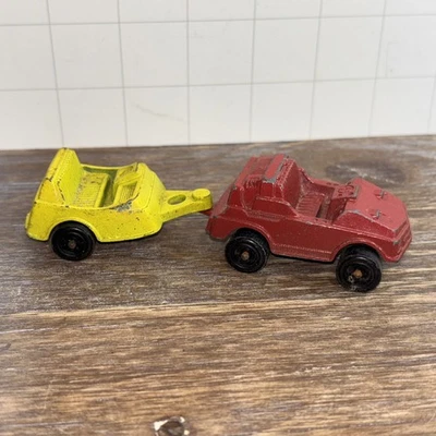 Vintage Diecast Toy 1969 TOOTSIE TOY Red JEEP W/Trailer  TootsieToy USA - Image 1 of 4