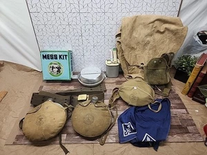 LOT VINTAGE 1950s Boy Scouts Camping 2 Mess Kits 2 CANTEENS BSA Belt Backpack + - Imagen 1 de 13