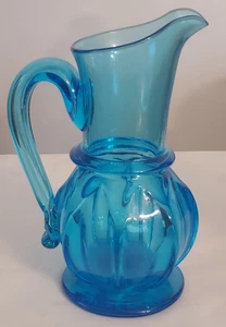 2002 GREENFIELD VILLAGE signiert BLAU Handarbeit mundgeblasen Kunstglas KONKAVER KRUG - Bild 1 von 4