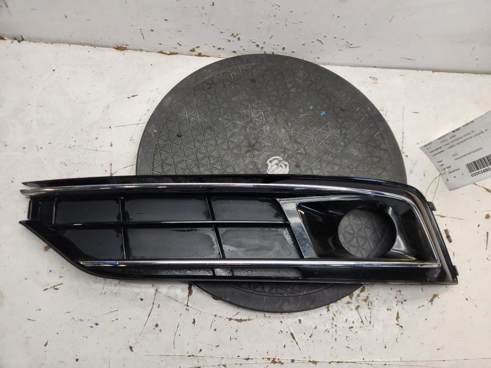 Parrilla inferior de pasajero sin línea Sport para AUDI A8 776181 15-18 Foto 1 de 2