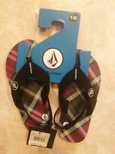 volcom boys sandals