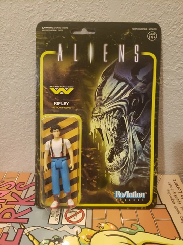 Super7 Reaction Aliens Ripley Figure Cover
