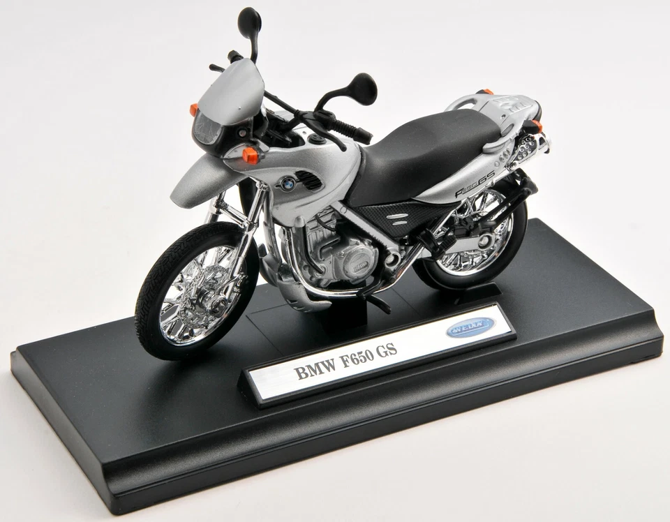 BLITZ VERSAND BMW F 650 GS silber / silver Welly Motorrad Modell 1:18 NEU & OVP  - Bild 1 von 1