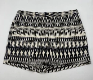 Worthington Womens Shorts Black & Beige Patterned, Size 16 Good, Used, Pre-Owned - Picture 1 of 7