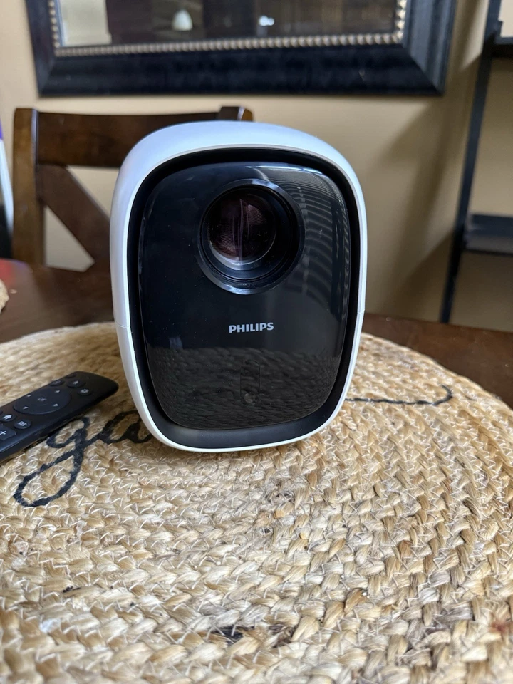 Proyector inteligente Philips NeoPix 130 Foto 1 de 4