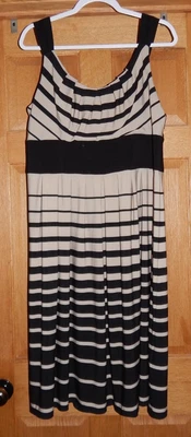 Vestido para mujer talla 16 R&M Richards negro y tostado caqui a rayas plisado busto Foto 1 de 3