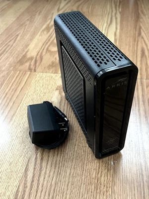 Arris SURFboard SBG10 DOCSIS 3.0 Cable Modem & Wi-Fi Router Dual-Band 686 Mbps - Image 1 of 2