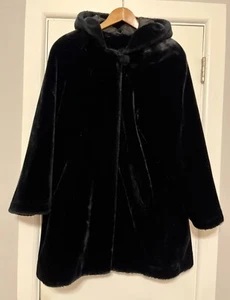 Dennis Basso Damen Mantel Gr. Medium Anniversary Kunstfellmantel Schwarz🖤 A50883 - Bild 1 von 19