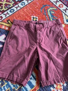 VINTAGE HIGH QUALITY GAP 1969 MENS PLAID SIZE 31 SHORTS Mauve - Picture 1 of 4