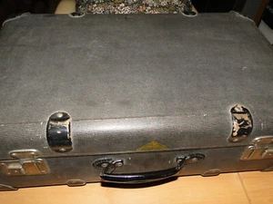 DDR Schulranzen, Schultasche und Reisekoffer mit kleinen Gebrauchsspuren - Bild 1 von 9