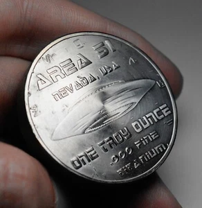 Moneda ÁREA 51, EXTRATERRESTRE .999 TITANIO FINO/PURO. Una onza troy 31,1 g. Lingotes - Imagen 1 de 13