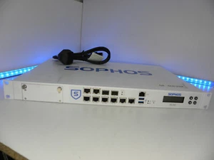 APPLIANCE PARE-FEU SOPHOS SG310 8 x PORT 1 Go Ethernet 2 x PORT SFP + LCD #18H - Photo 1/7