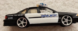JADA Diecast Car-Dub City Police Car 20 - "Dare To Dub" - Blanco y negro - Imagen 1 de 5