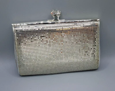 Vtg Whiting & Davis Silver Mesh Evening Clutch w Rhinestone Kiss Clasp  - Image 1 of 4
