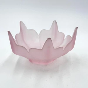 Cuenco de 5 pétalos vintage de vidrio vikingo de loto rosa satinado plato esmerilado con etiqueta original - Imagen 1 de 7