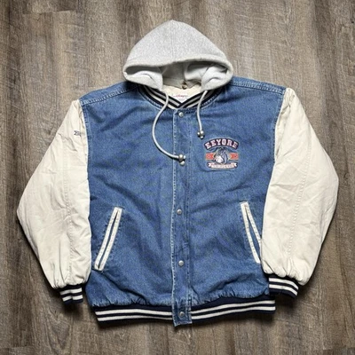 Chaqueta Universitaria Bombardero Denim Eeyore Bordada Tienda Disney Med Capucha Desmontable Foto 1 de 4