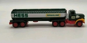 Hess Miniatur Tankwagen Spielzeug 2011 Benzin Heizöl Lichter Arbeit Diecast - Bild 1 von 8