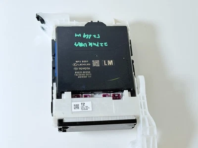 2022 TOYOTA TUNDRA MULTIPLEX NETWORK BODY CONTROL MODULE | OEM 89221-0C250 - Image 1 of 4