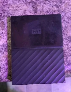Western Digital Passport 2TB External Hard Drive WDBYFT0020BBK - Afbeelding 1 van 2