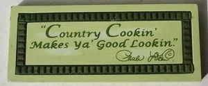 Paula Deen Country Cookin Makes ya Good Lookin Wooden Sign Cracker Barrel Sign - Picture 1 of 1