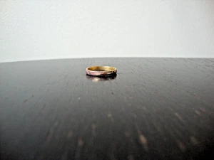 VINTAGE CHINESISCHER CLOISONNE CHINOISERIE MAUVE ROT WEISS EMAILLE BRONZE RING GRÖSSE 7 - Bild 1 von 9