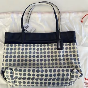 Coach Schultertasche Handtasche weiß blau lackiert Punkte Canvas 29432 - Bild 1 von 15