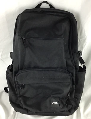 Oakley Crestible Street Pocket Backpack Blackout Laptop Sleeve New -NWT - READ - Image 1 of 4