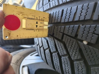 Winterreifen 225/60R17 mit Felgen 17 Zoll - Bild 1 von 4