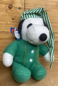 Snoopy Peanuts Plush Whitmans Chocolates Christmas Green Sleeping Night Cap 7” - Picture 1 of 12