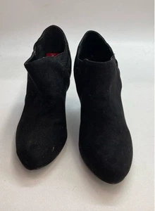 Women's Style & Co Size 5 Black Arianah Closed Toe Ankle Suede Boots NWT - Picture 1 of 8