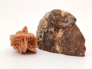 SET PIETRE NATURALI ORNAMENTALI - MEZZA GEODE DI AMETISTA E ROSA DEL DESERTO - Imagen 1 de 6