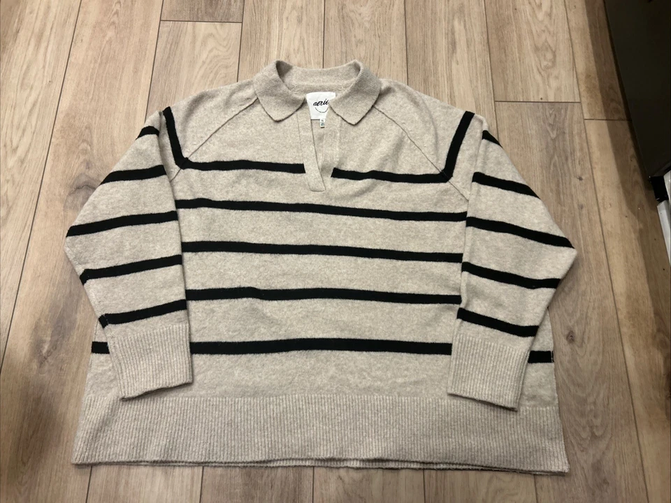 Suéter Aerie XXL de gran tamaño tostado con cuello de rayas negras TAN suave Foto 1 de 4