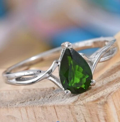 Anillo de Diópsido Ruso I Platino sobre Plata de Ley Tamaño 10 (1.45 ctw) Foto 1 de 3