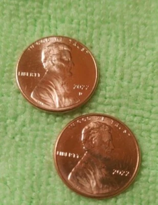 2022  1 P Roll & 1 D Roll Lincoln Shield Cents BU Rolls - Image 1 of 2