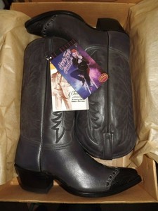 j chisholm boots company