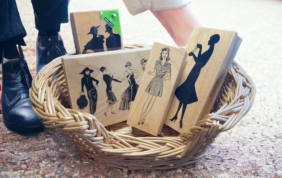 Estampillas de goma de moda vintage artes de héroe Hampton gráficos artísticos 45 Foto 1 de 4