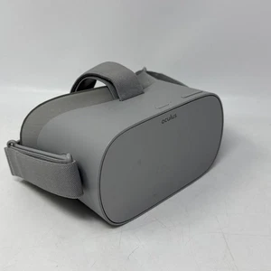 Oculus Go Standalone Virtual Reality Headset Only 32GB Good MH-A32 - Picture 1 of 6