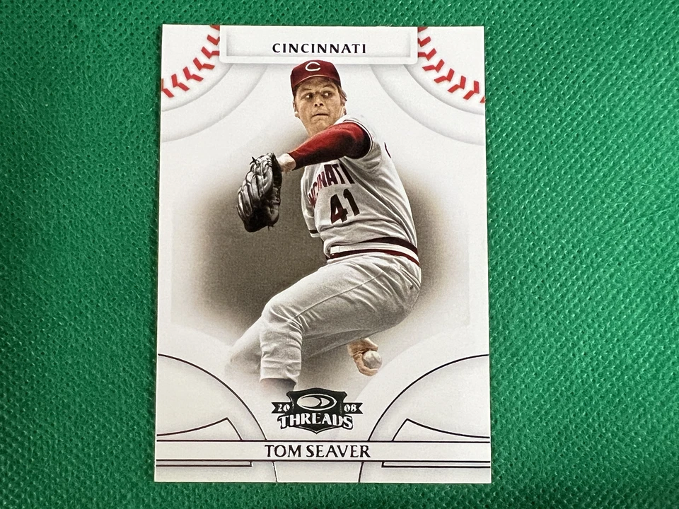 2008 Donruss Threads #19 Tom Seaver Cincinnati Reds - Image 1 of 1